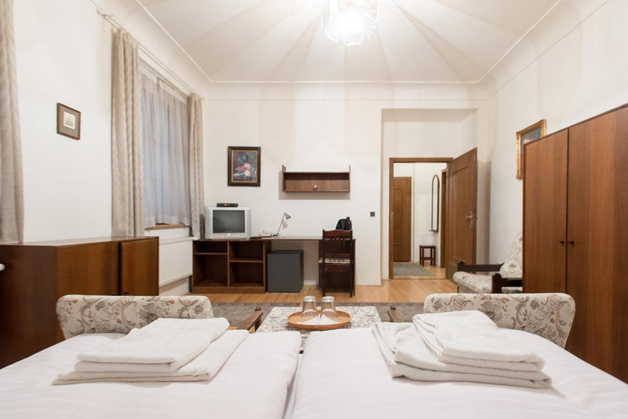 Pension Dientzenhofer Praga Esterno foto