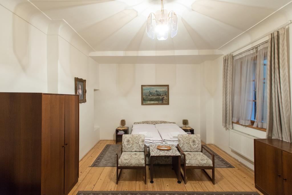 Pension Dientzenhofer Praga Esterno foto