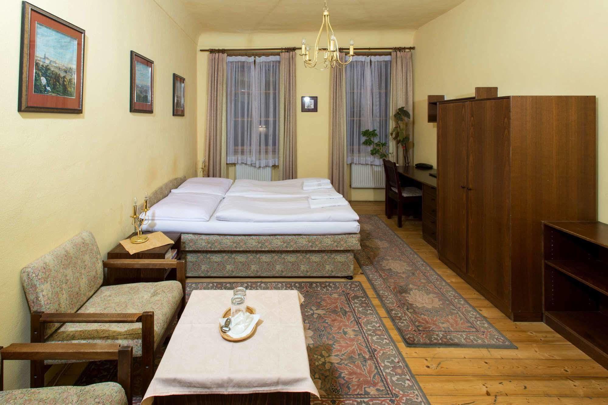 Pension Dientzenhofer Praga Esterno foto