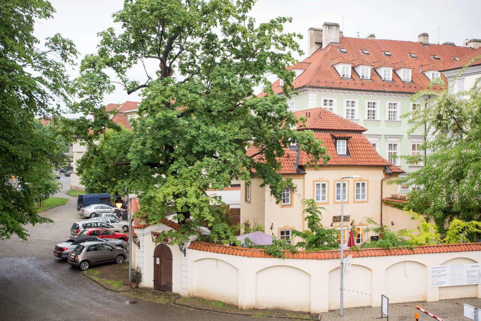 Pension Dientzenhofer Praga Esterno foto